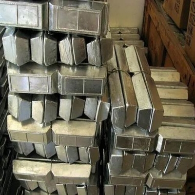 Light Silver White Pure Magnesium Ingot 99.95% สำหรับชิ้นส่วนโครงสร้างของร่างกาย