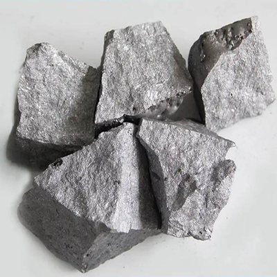 75 Ferro Silicon Alloy เป็นตัวขจัดออกซิไดซ์สำหรับการผลิตเหล็กหล่อก้อน 50mm-100mm